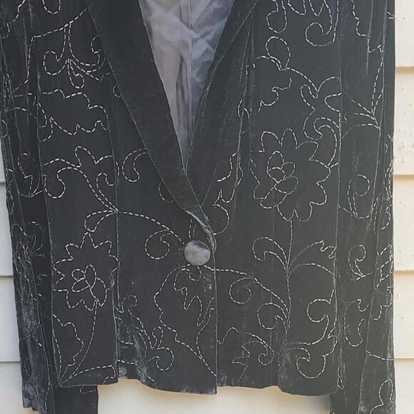 Susan Bristol Vintage Velvet Black Beaded Jacket NWT! NEW! IN BAG. Size 8 - Picture 12 of 13